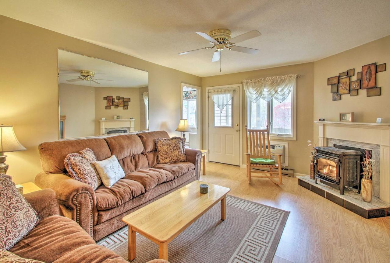 Lincoln Resort Condo With Pool Access - Near Hiking! Екстериор снимка