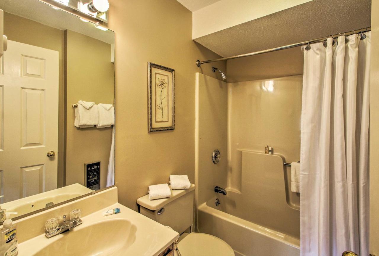 Lincoln Resort Condo With Pool Access - Near Hiking! Екстериор снимка